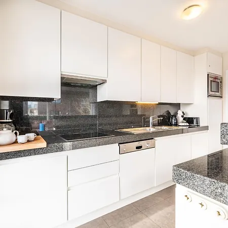 Parnasse With A Location Apartment Koksijde