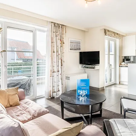 Apartment Parnasse With A Location *