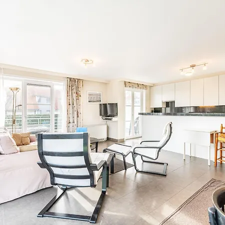 Apartment Near With Terrace *