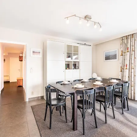 Apartment Parnasse With A Location *